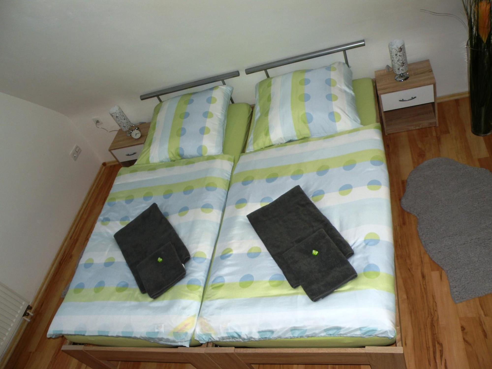 Hollestuebchen Apartment Hessisch Lichtenau Bagian luar foto